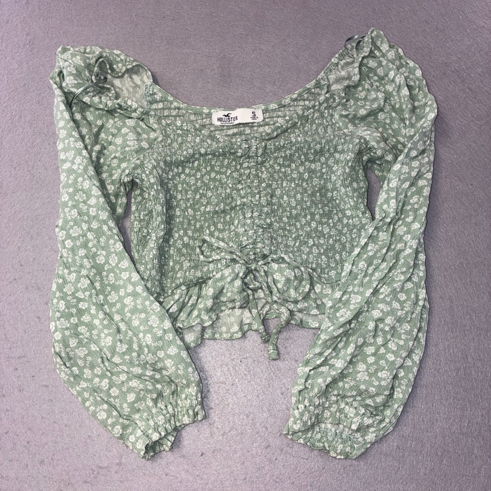 309 Hollister Smocked Crop Top Womens Small Green Floral Long Sleeve Ruffle Tie